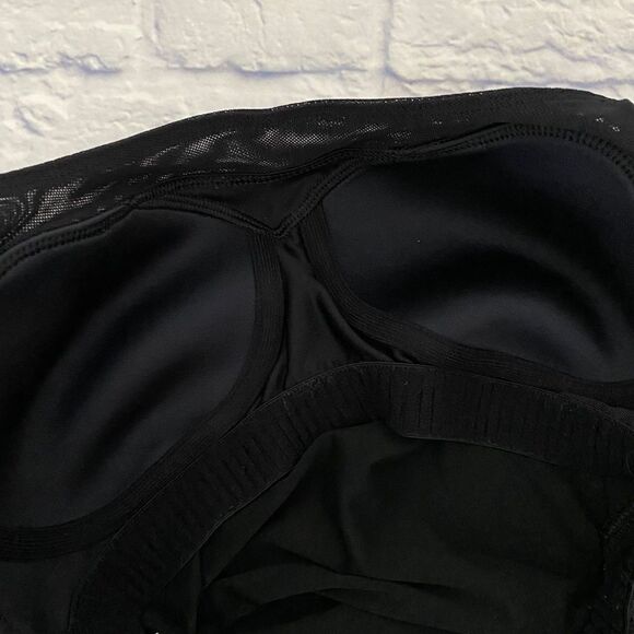 Nike Dri Fit Smash Black Tennis Tank Top With Built In Bra & Mesh Trim Small EUC - Picture 7 of 13